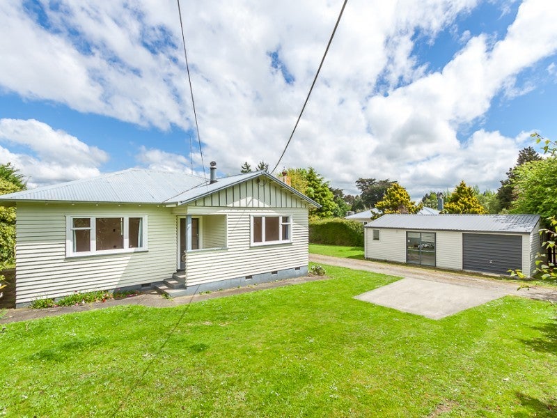 11 Edwards Street, Kimbolton, Feilding - Carousel 2