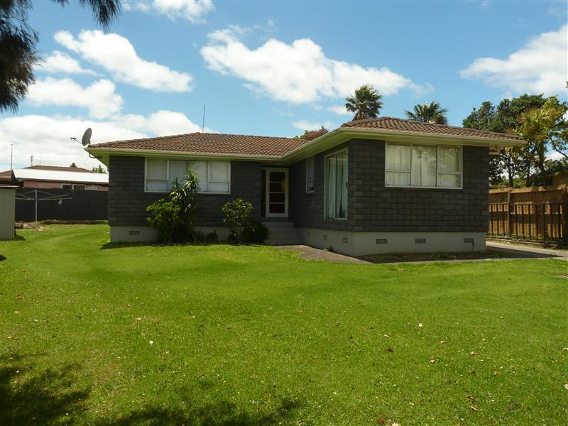 24 Zelda Avenue, Clover Park, Auckland - Carousel 1
