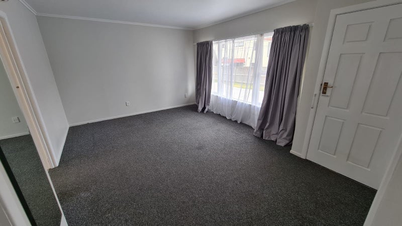 2/10 Northcote Road, Takapuna, Auckland - Carousel 1