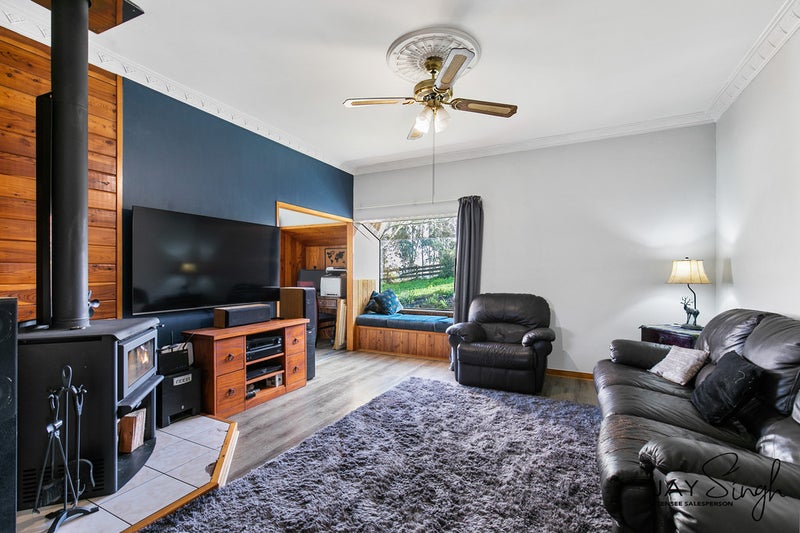 23 Highridge Road, Papakura - Carousel 2