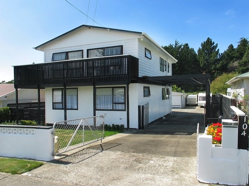 104 Driver Crescent, Cannons Creek, Porirua - Carousel 2