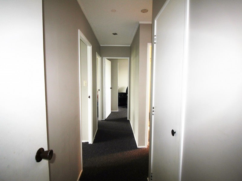 90 Tawa Street, Melville, Hamilton - Carousel 16