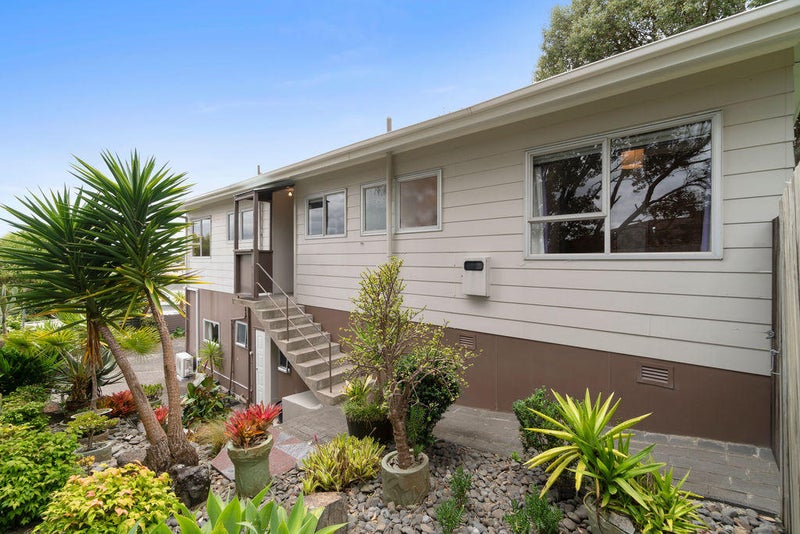 88 Sunnyside Road, Sunnyvale, Auckland - Carousel 2