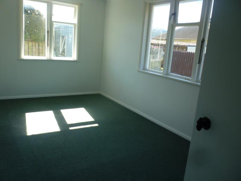 1/217 Oxford Terrace, Avalon, Lower Hutt - Carousel 12