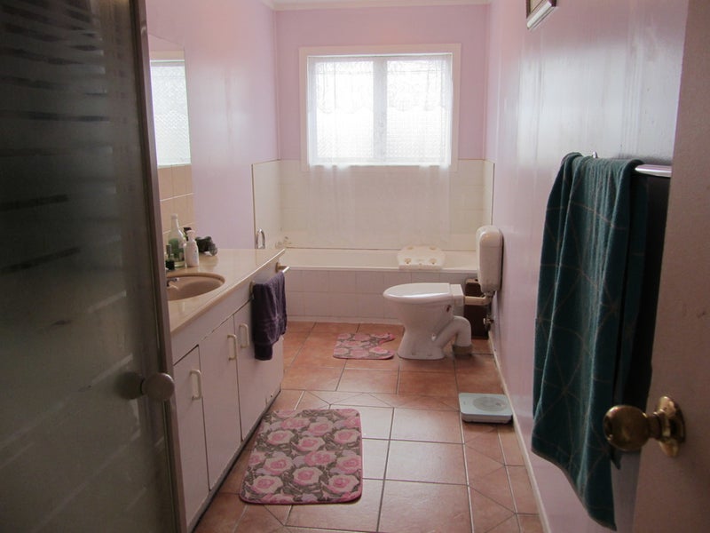 10 Leslie Place, Otara, Auckland - Carousel 9