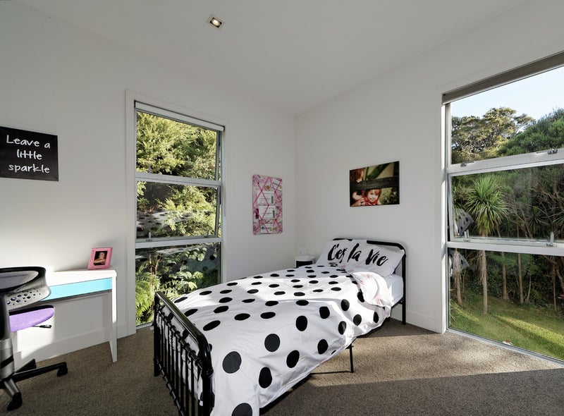 27 Cochran Road, Oratia, Auckland - Carousel 20