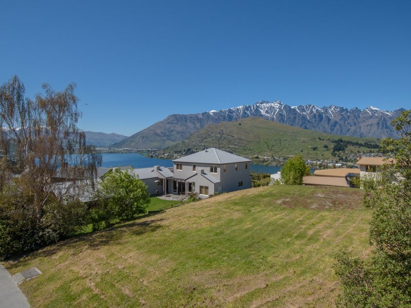 72 Hensman Road, Queenstown, Queenstown - Carousel 1