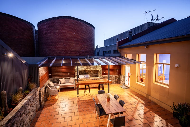 11 Crawford Street, Dunedin Central, Dunedin - Carousel 1