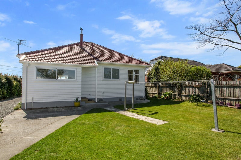 7 McCombs Street, Somerfield, Christchurch - Carousel 12