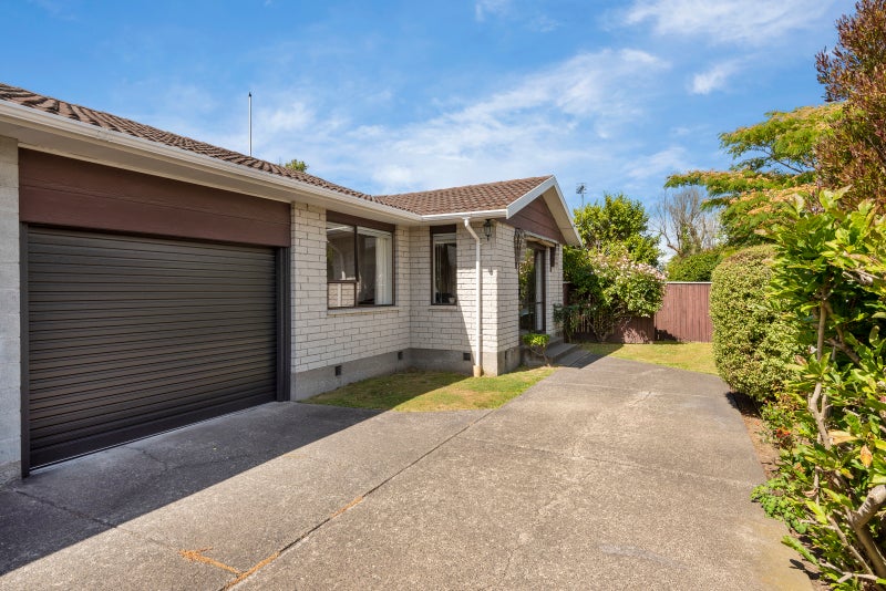 2/61 Sarabande Avenue, Redwood, Christchurch - Carousel 1