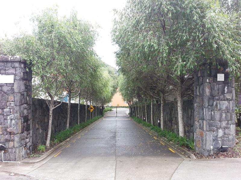 51/21 Hunters Park Drive, Three Kings, Auckland - Carousel 1