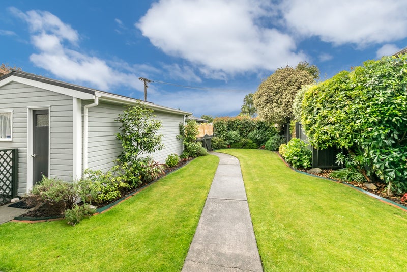 2/30A Nortons Road, Avonhead, Christchurch - Carousel 13