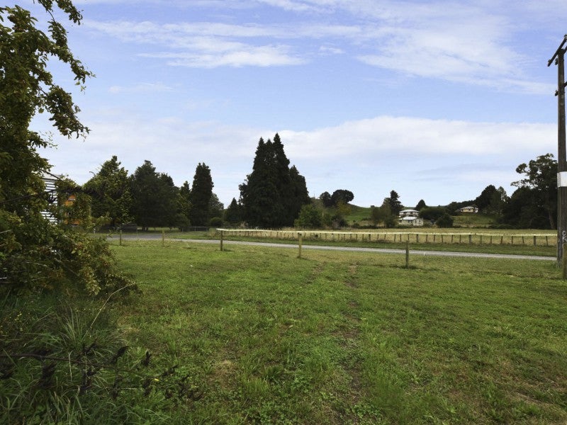 31 Takapuna Road, Kakahi - Carousel 1