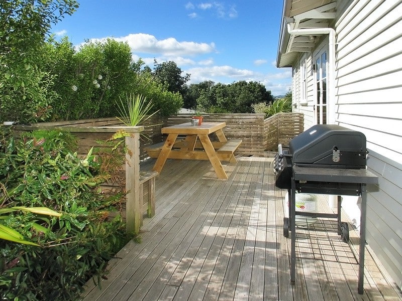 21 Tuki Street, Titahi Bay, Porirua - Carousel 2