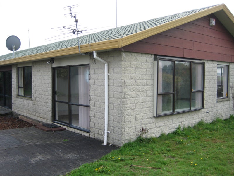 1/485 Pages Road, Bexley, Christchurch - Carousel 1