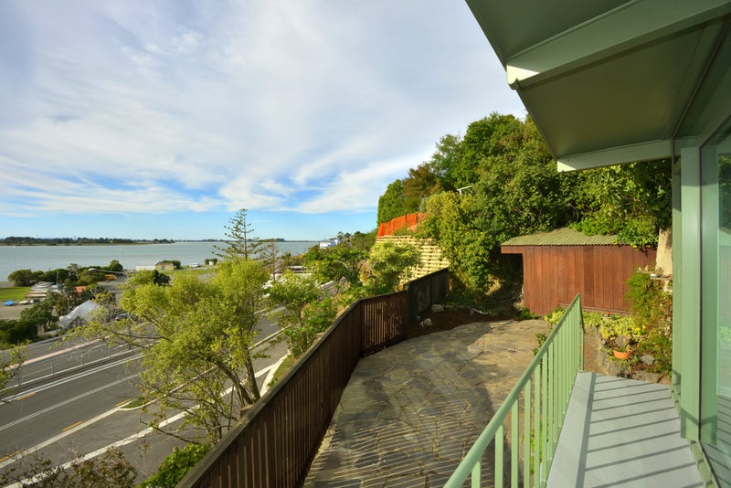 3 Ferrymead Terrace, Ferrymead, Christchurch - Carousel 2