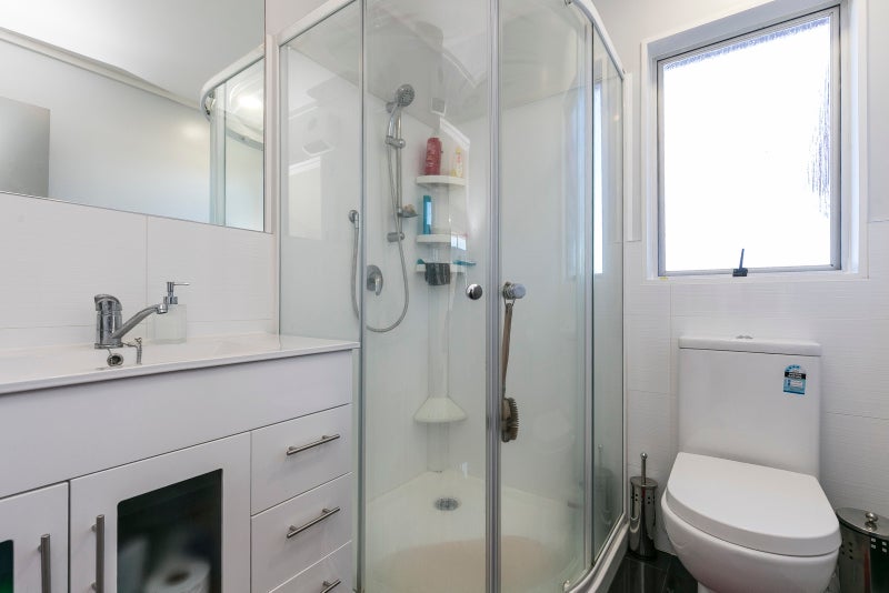 6 Tree Top Lane, Paparangi, Wellington - Carousel 13