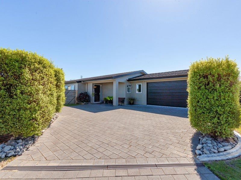 28 Montgomery Crescent, Taupo - Carousel 1