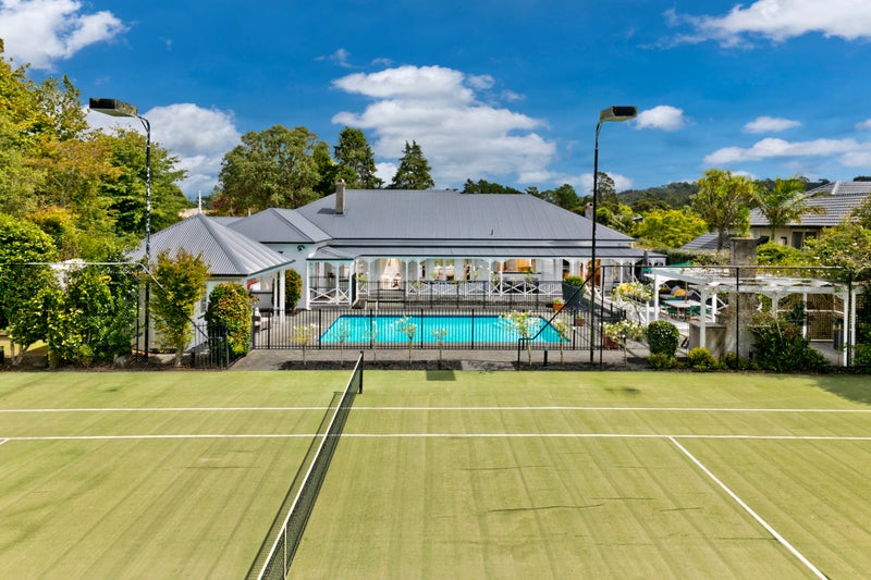 9 Birchwood Grove, Greenhithe, Auckland - Carousel 19