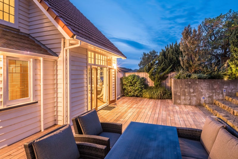 7 Grove Road, Kelburn, Wellington - Carousel 2