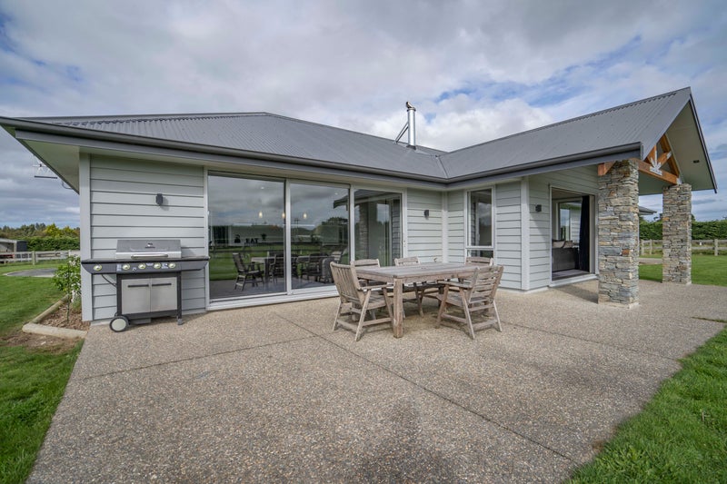 15 Wilcox Road, Seaward Bush, Invercargill - Carousel 1