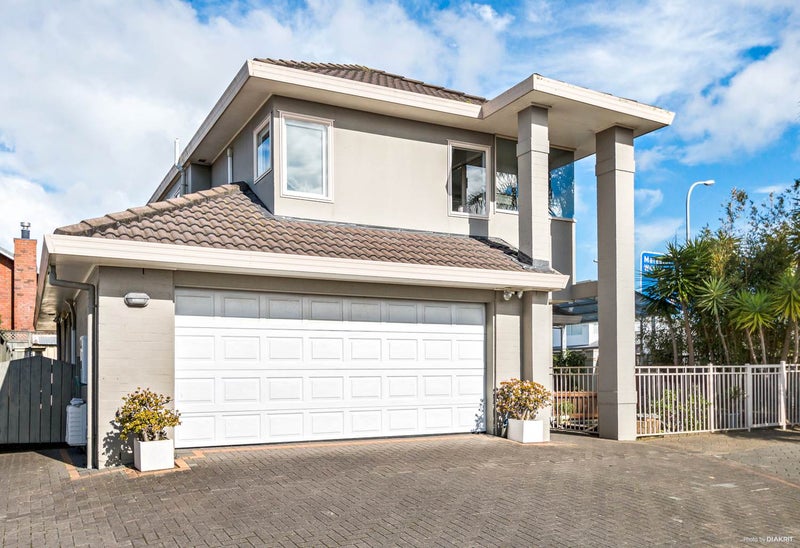 2/168 Whitford Road, Somerville, Manukau - Carousel 1