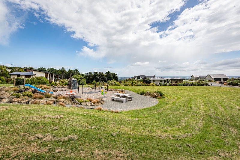 23 Rock Hill Drive, Kennedys Bush, Christchurch - Carousel 26