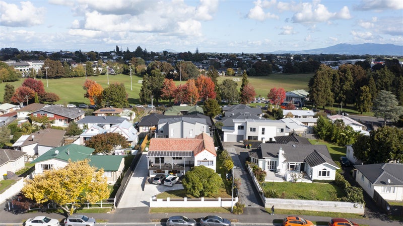 3/53 Lake Crescent, Hamilton Lake, Hamilton - Carousel 20