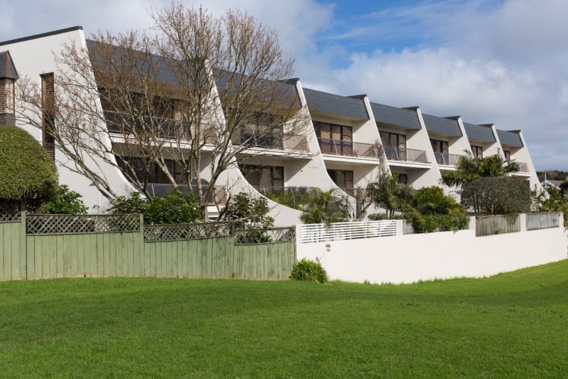 6/22 Salisbury Street, Herne Bay, Auckland - Carousel 1