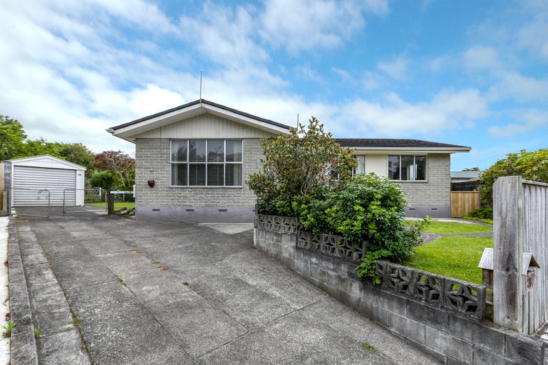 28 Vancouver Place, Marfell, New Plymouth - Carousel 1