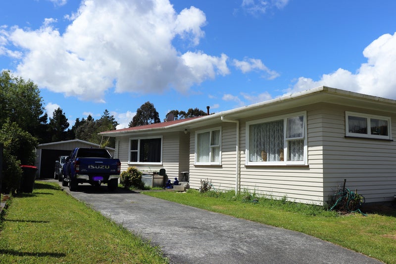 34 Stockdale Street, Wainuiomata, Lower Hutt - Carousel 1
