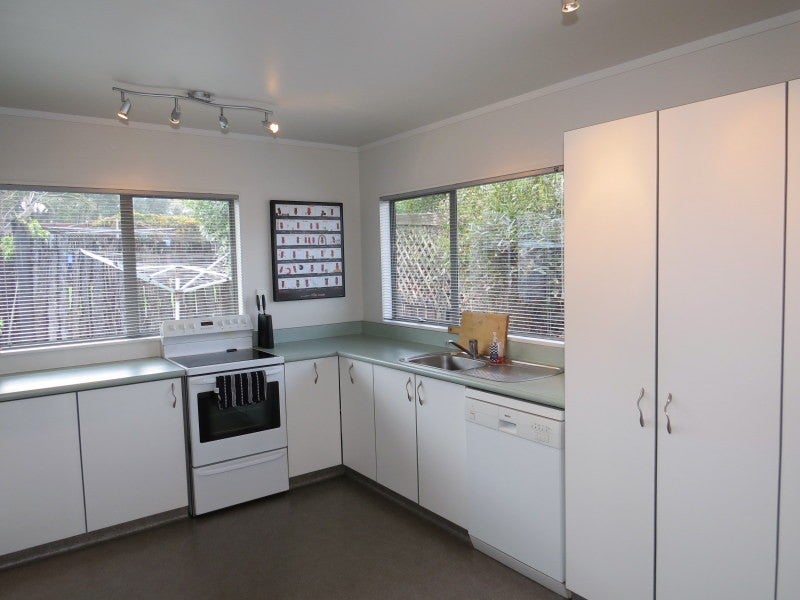 24 Fishermans Drive, Coastlands, Whakatane - Carousel 1