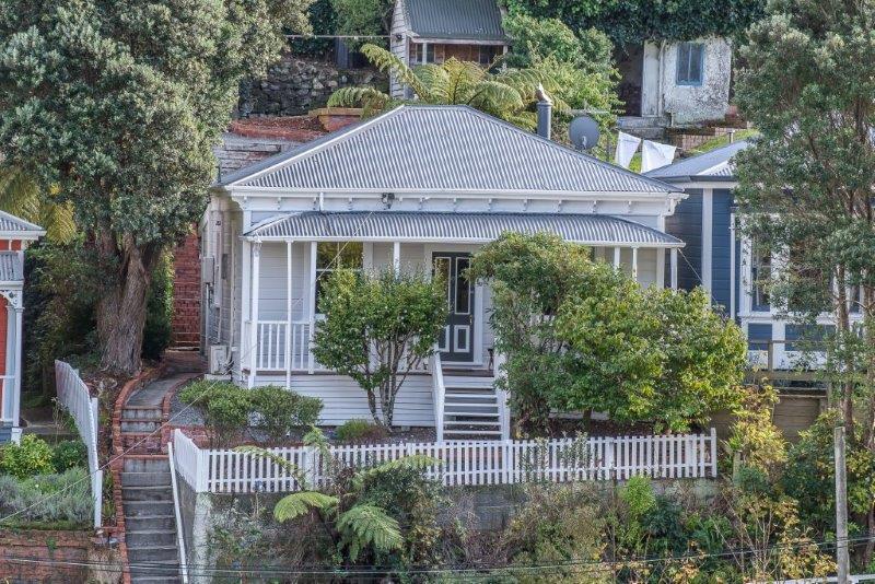 19 Patanga Crescent, Thorndon, Wellington - Carousel 18
