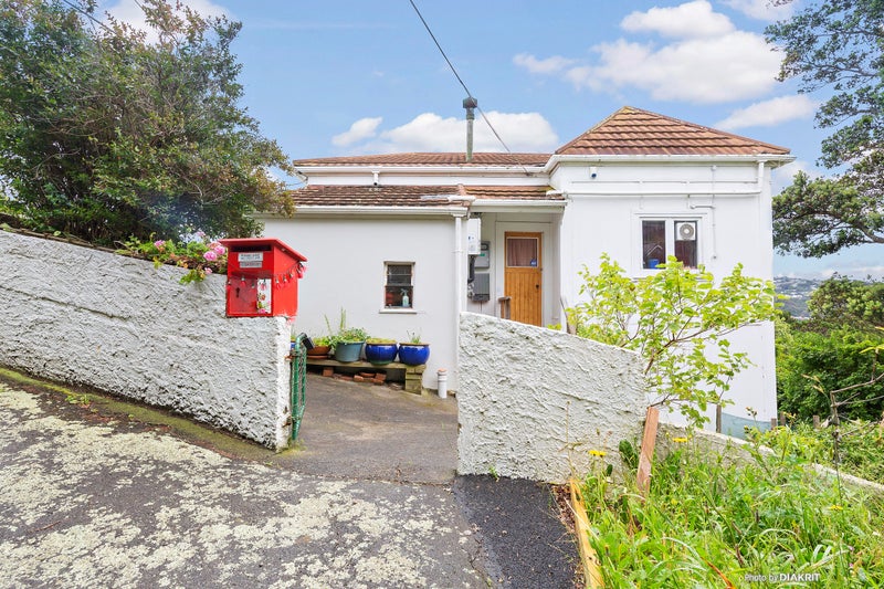 1 Antico Street, Melrose, Wellington - Carousel 1