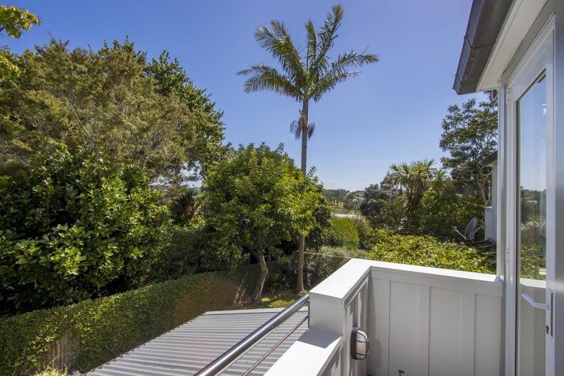 32A Livingstone Street, Westmere, Auckland - Carousel 5