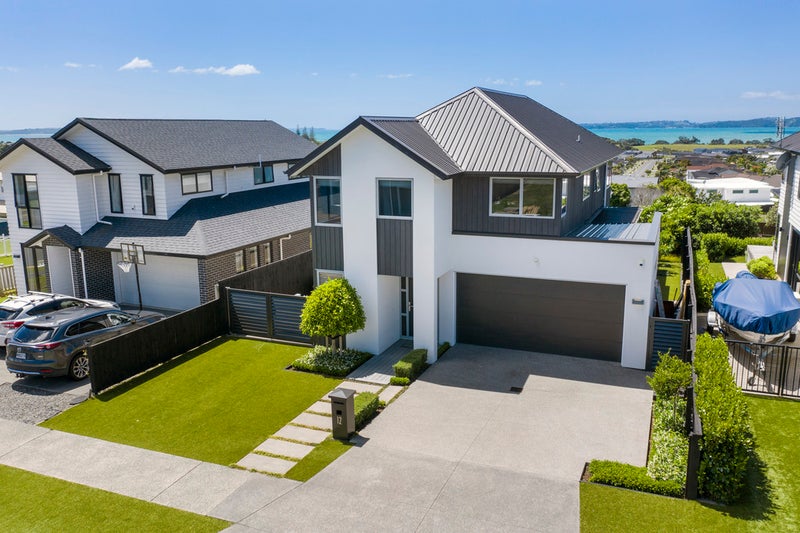 12 Thistle Close, Beachlands, Auckland - Carousel 26