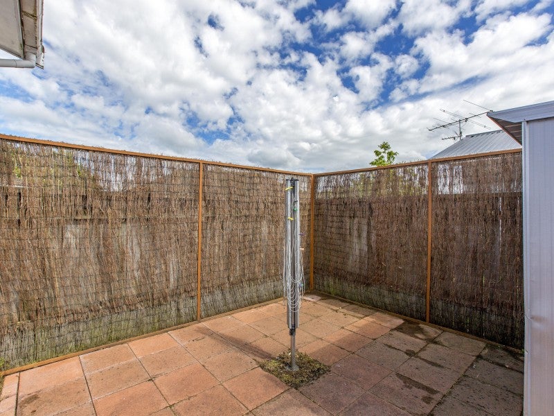 53B Strand Crescent, Naenae, Lower Hutt - Carousel 9