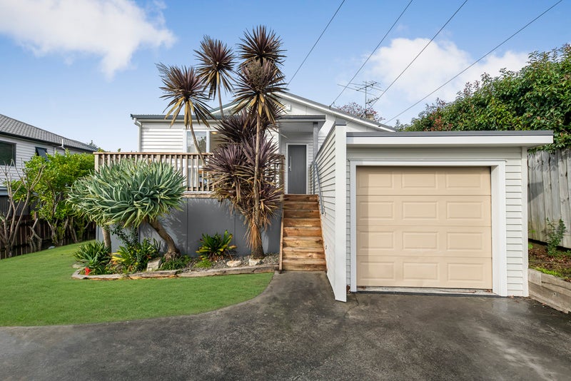 1/37 Orams Road, Hillpark, Auckland - Carousel 1