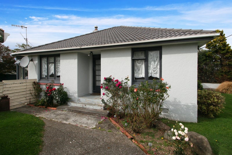 61 Stobo Street, Grasmere, Invercargill - Carousel 1