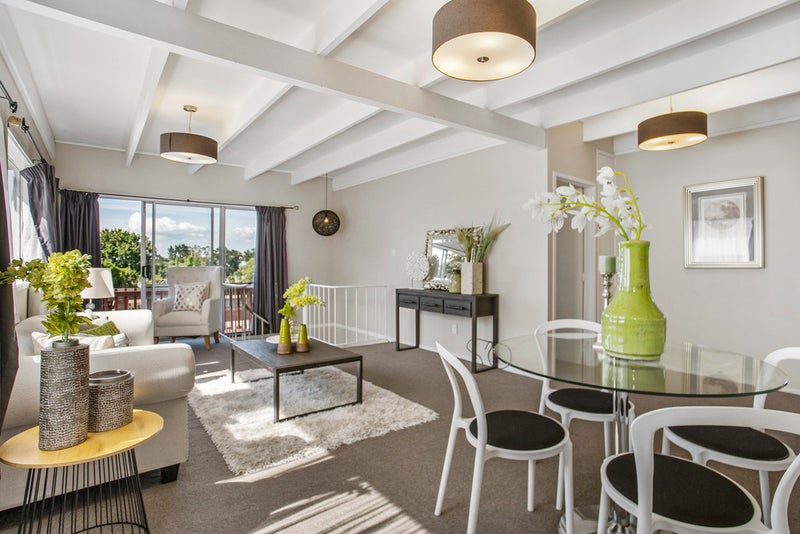 2/18 Girrahween Drive, Totara Vale, Auckland - Carousel 2