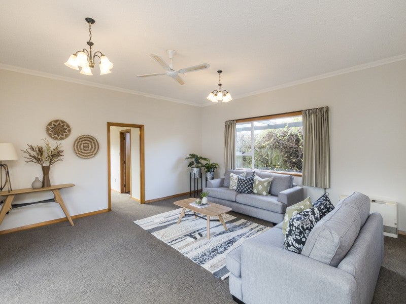 4 Durham Crescent, Palmerston North, Palmerston North - Carousel 2