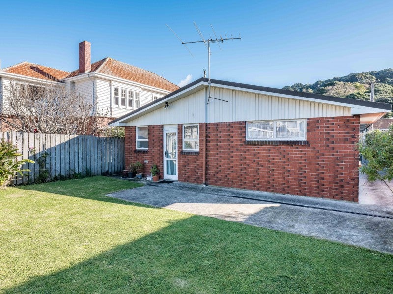 23 Moxham Avenue, Hataitai, Wellington - Carousel 1