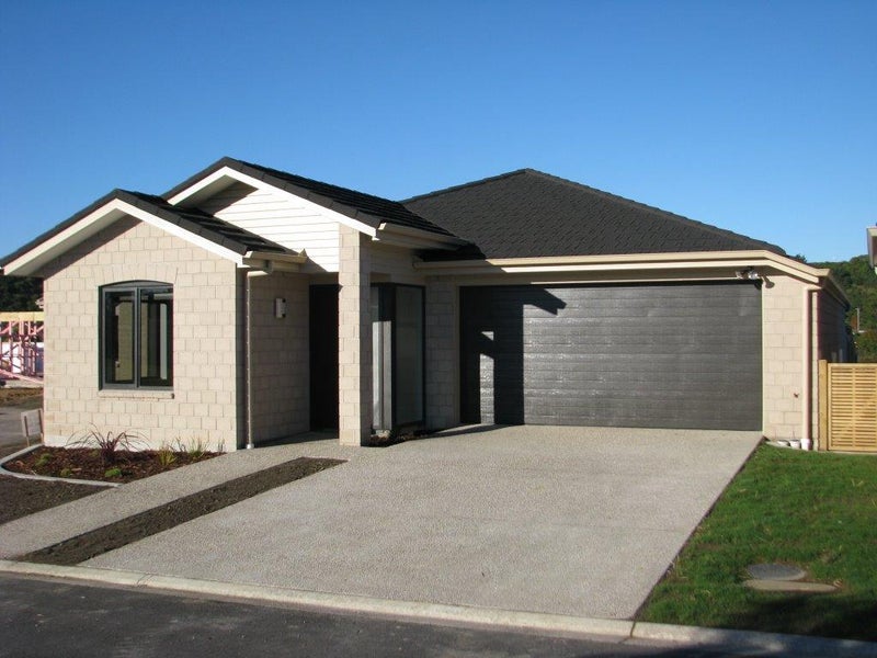 19 Scoria Close, Pyes Pa, Tauranga - Carousel 1