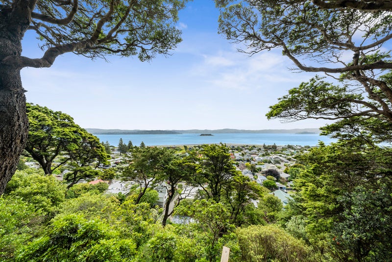 5 KARAKA ST , MURITAI, EASTBOURNE - Carousel 20