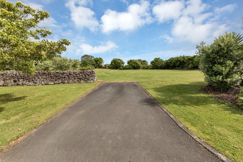 10 Tullamore, Maunu, Whangarei - Carousel 2