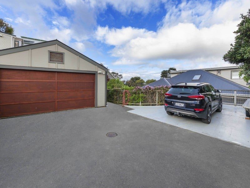 1 Heaton Terrace, Brooklyn, Wellington - Carousel 14
