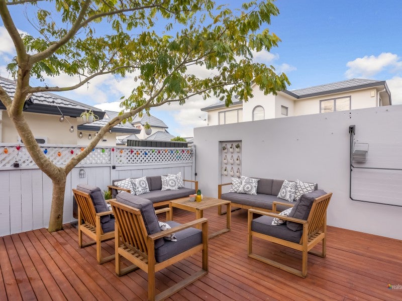 5 Boulcott Street, Boulcott, Lower Hutt - Carousel 23