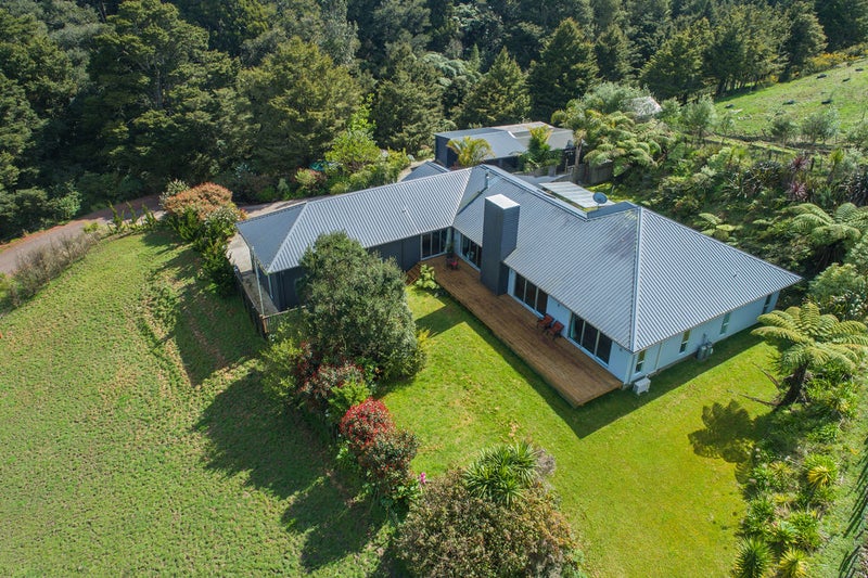 986A Pipiwai Road, Ruatangata, Kamo - Carousel 1