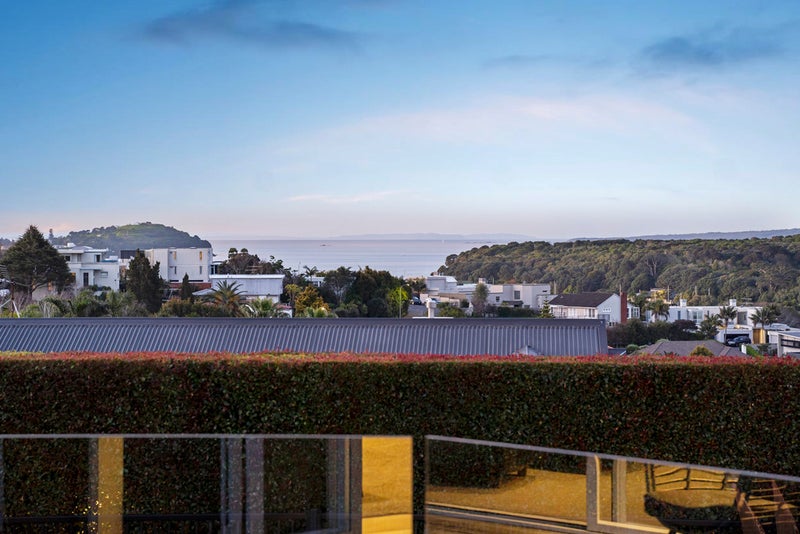 98 Coates Avenue, Orakei, Auckland - Carousel 26