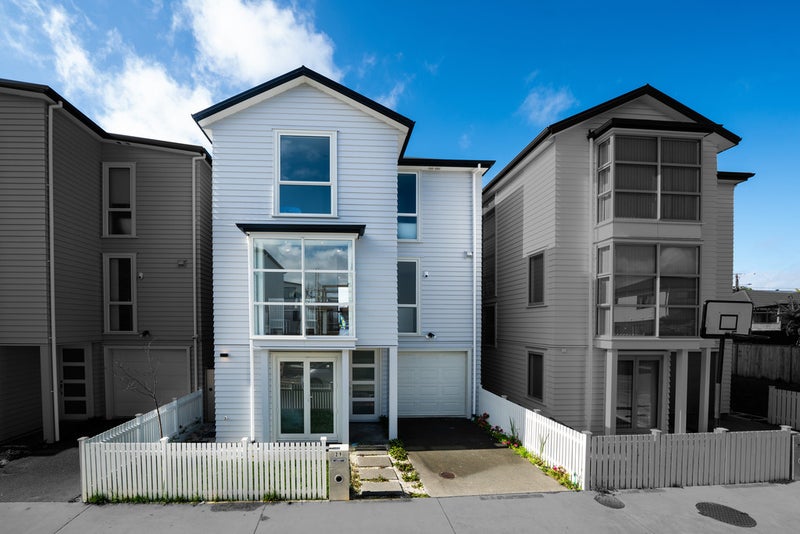 29 Nephrite Lane, Henderson, Auckland - Carousel 1